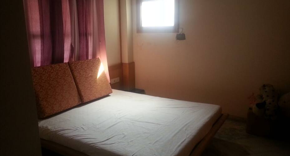 Sanjay Parikh ( Home Stay ), Ahmedabad 4